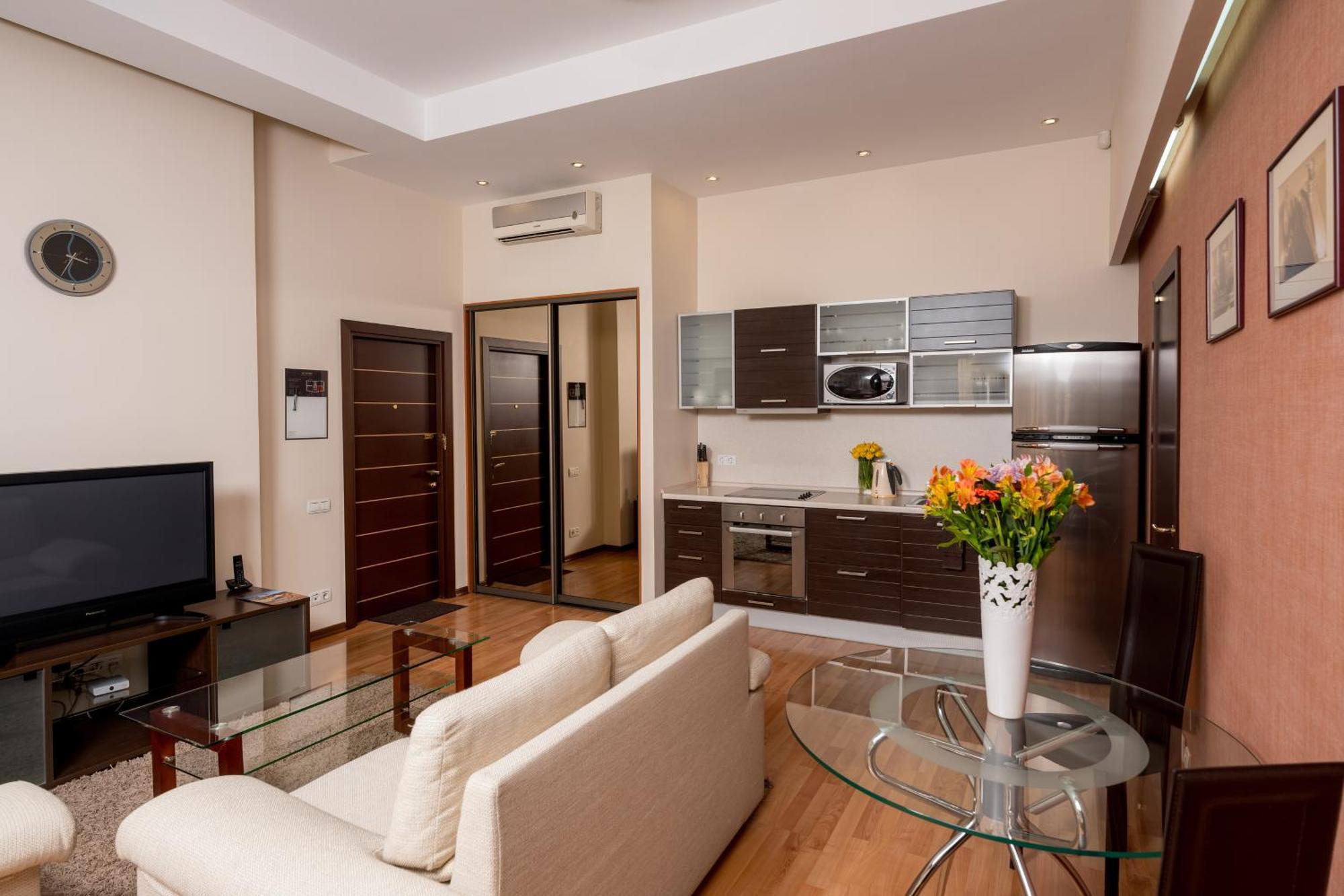 One-Bedroom Apartment,1368292187:JPEG