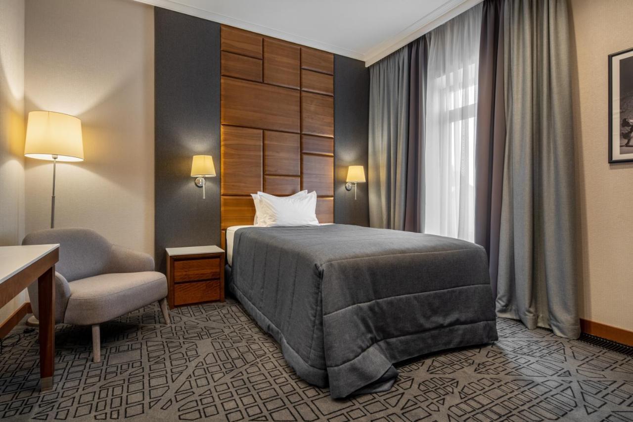 Single Room,1589355069:JPEG