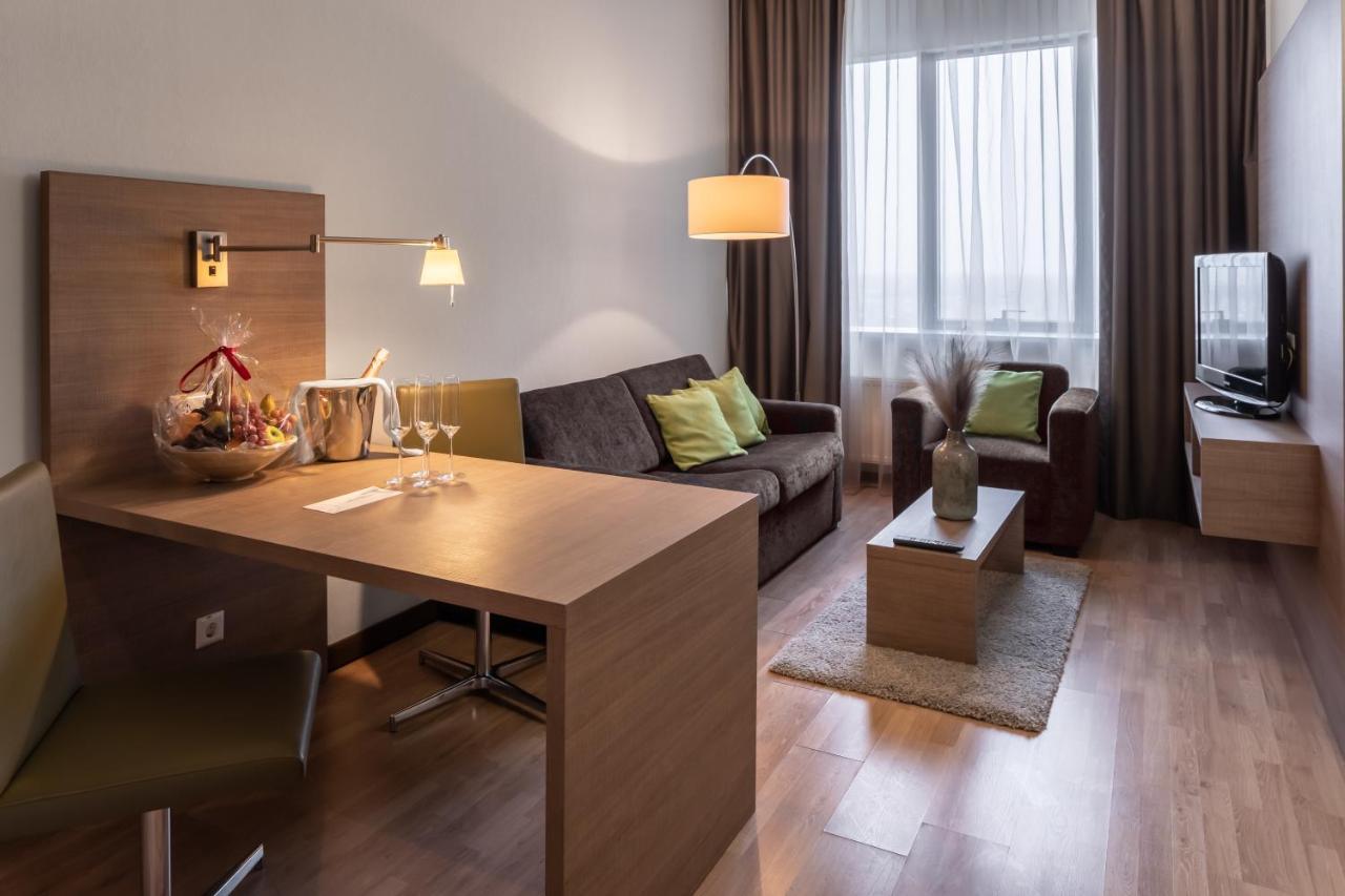 Two-Bedroom Apartment,1028746198:JPEG