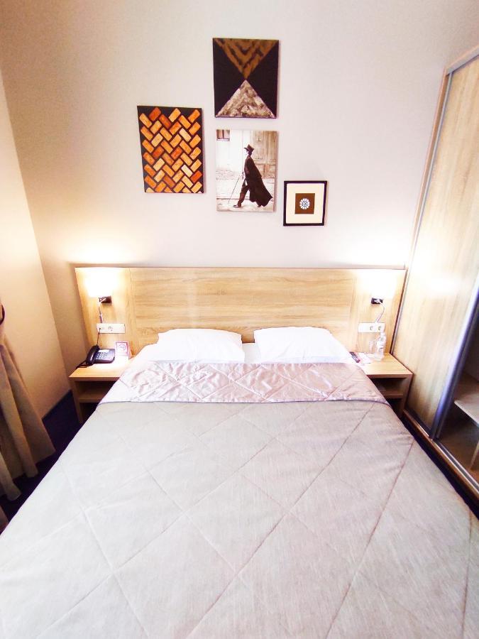 Double Room,1039113337:JPEG