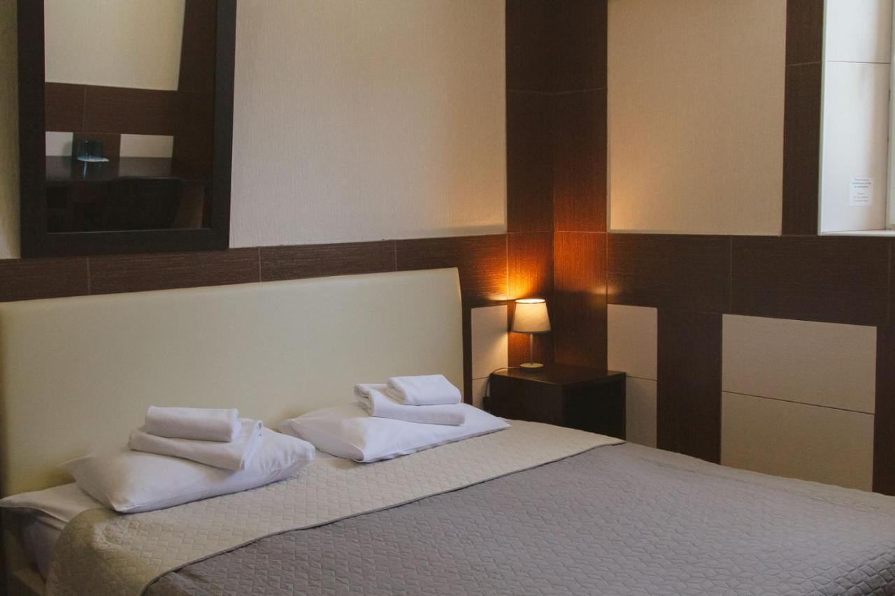 Standard Double or Twin Room,1074730852:JPEG