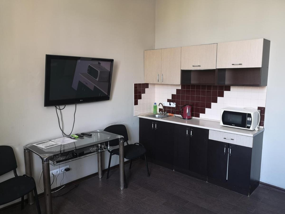 One-Bedroom Apartment,1077882430:JPEG