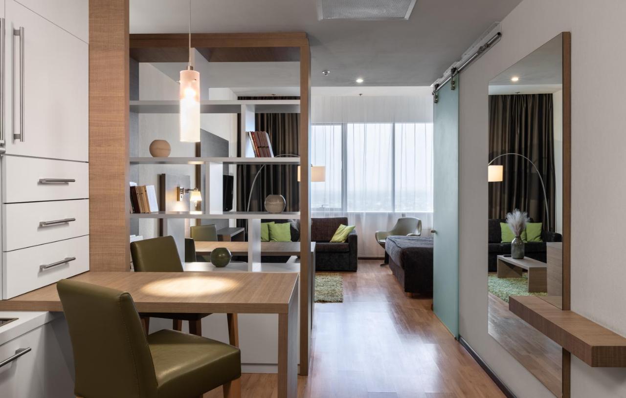 Studio Apartment,1534440238:JPEG