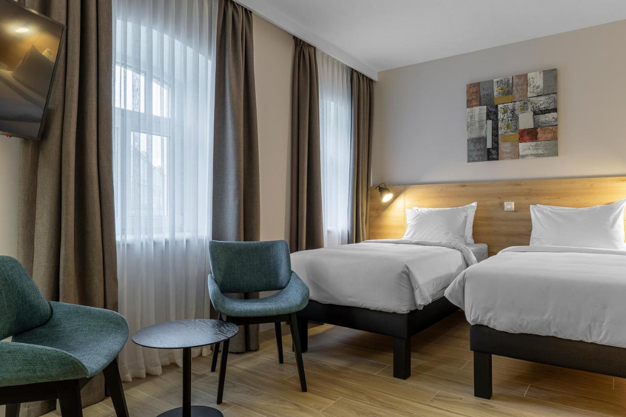 Superior Double or Twin Room with City View,1136619184:JPEG