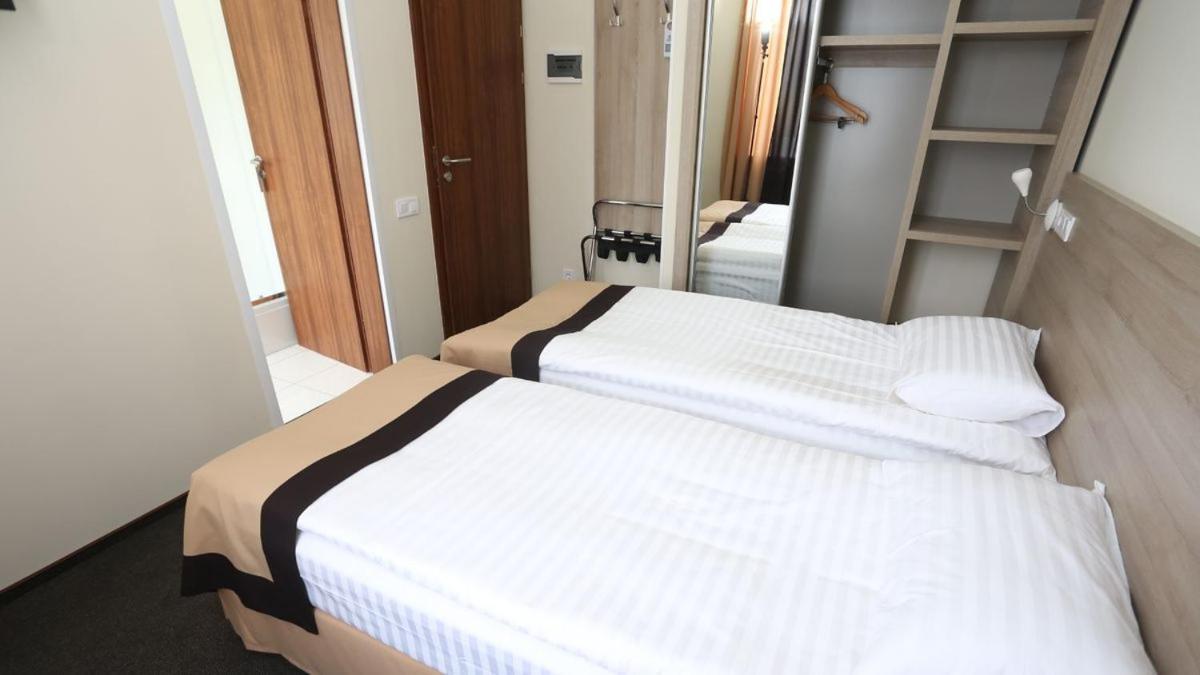 Standard Twin Room,1147829368:JPEG