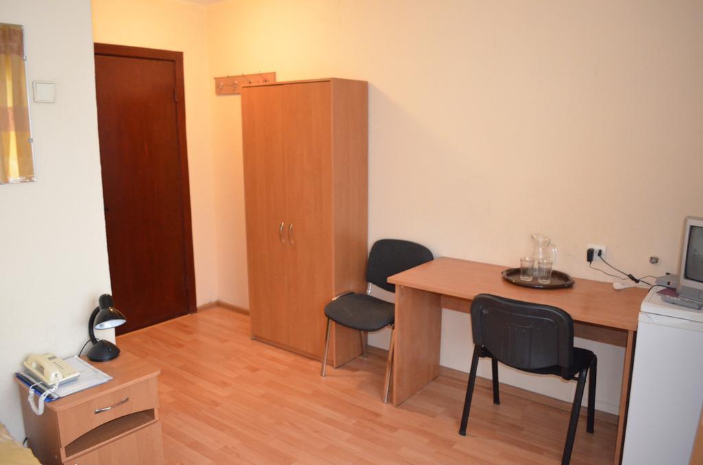 Standard Single Room,114829436:JPEG