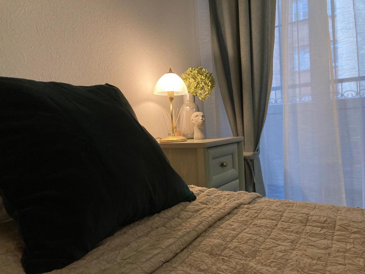 Studio Apartment,1159659780:JPEG