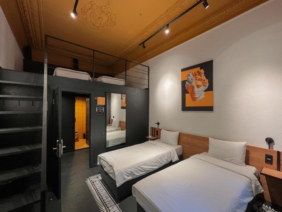 Economy Quadruple Room with Shared Bathroom,1173675447:JPEG
