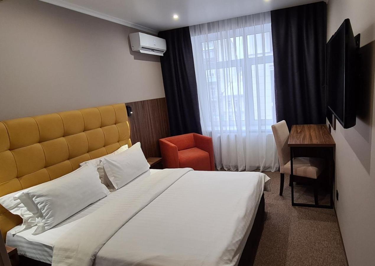 Double Room,1319945641:JPEG