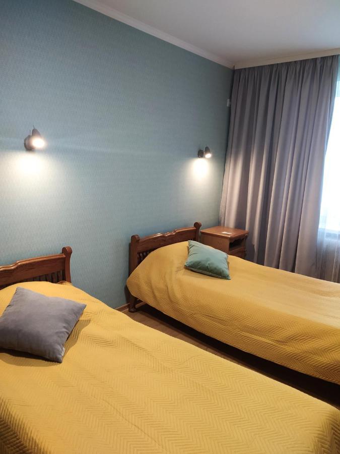 Standard Twin Room with Shared Bathroom,1267962046:JPEG