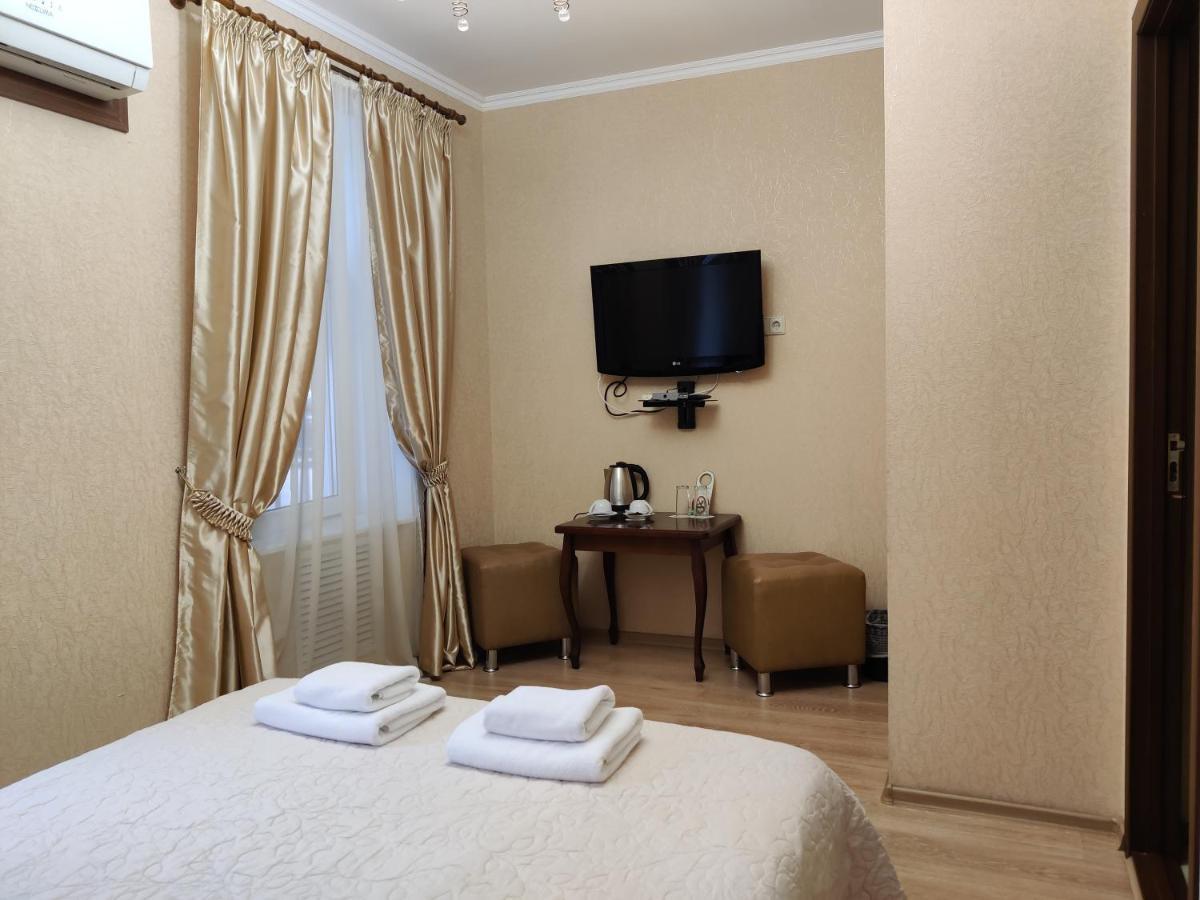 Economy Double Room #1 with 1 Bathroom per 2 rooms,1294178827:JPEG