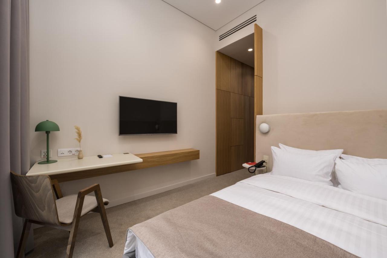 Small Double Room,1349237516:JPEG