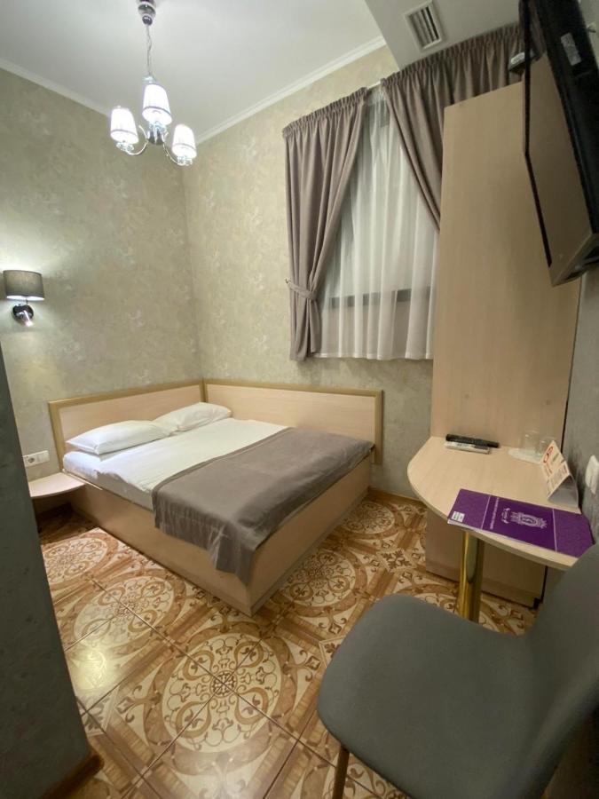Budget Double Room,1430421544:JPEG