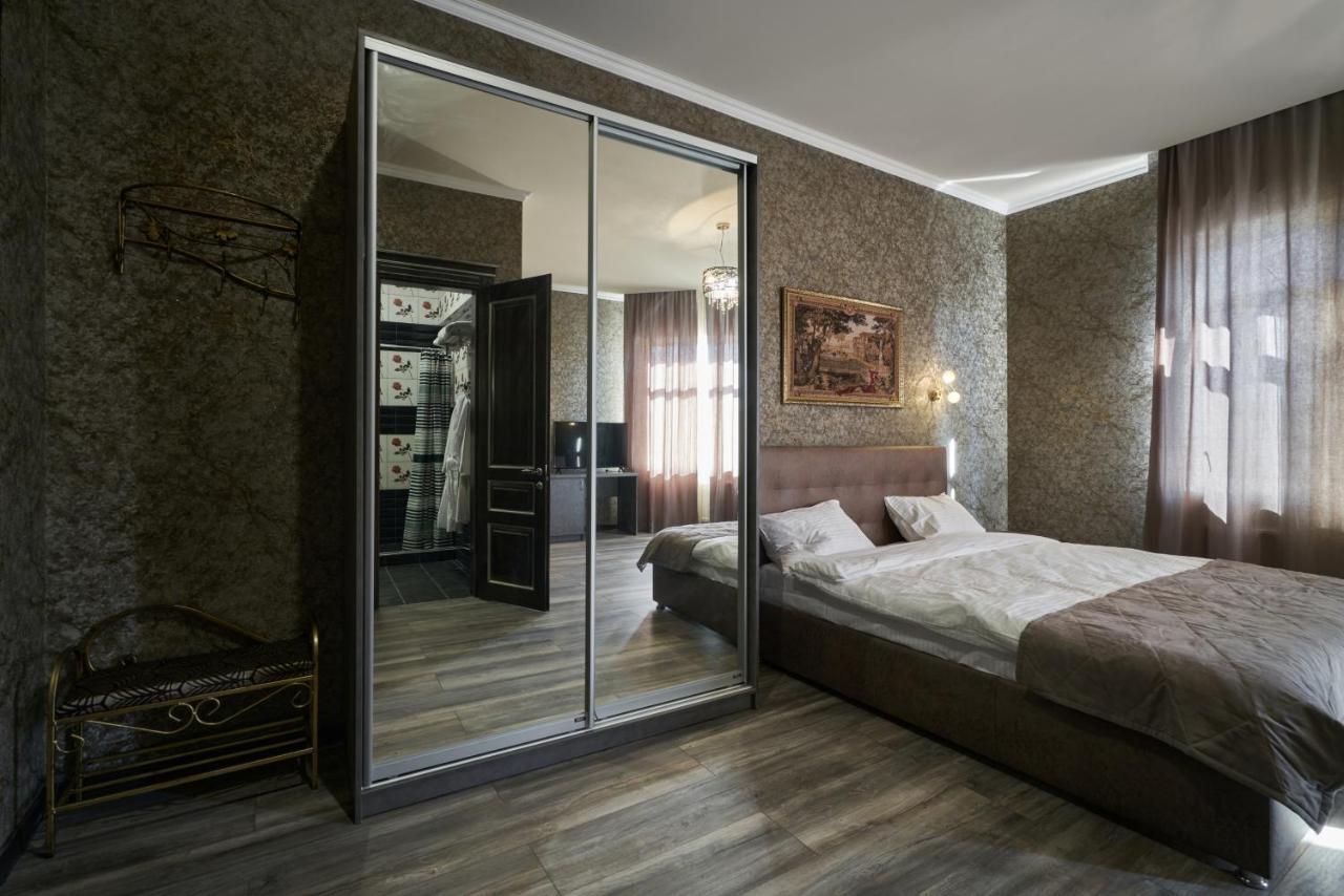Large Double Room,1488979615:JPEG