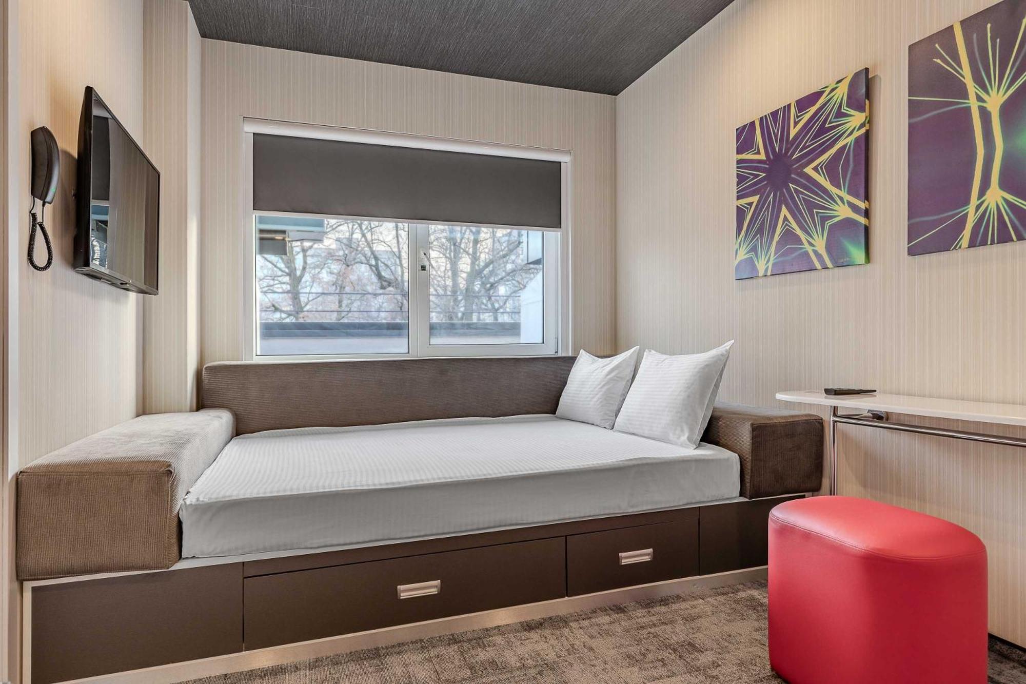Deluxe Double Room with Shower,1499636770:JPEG