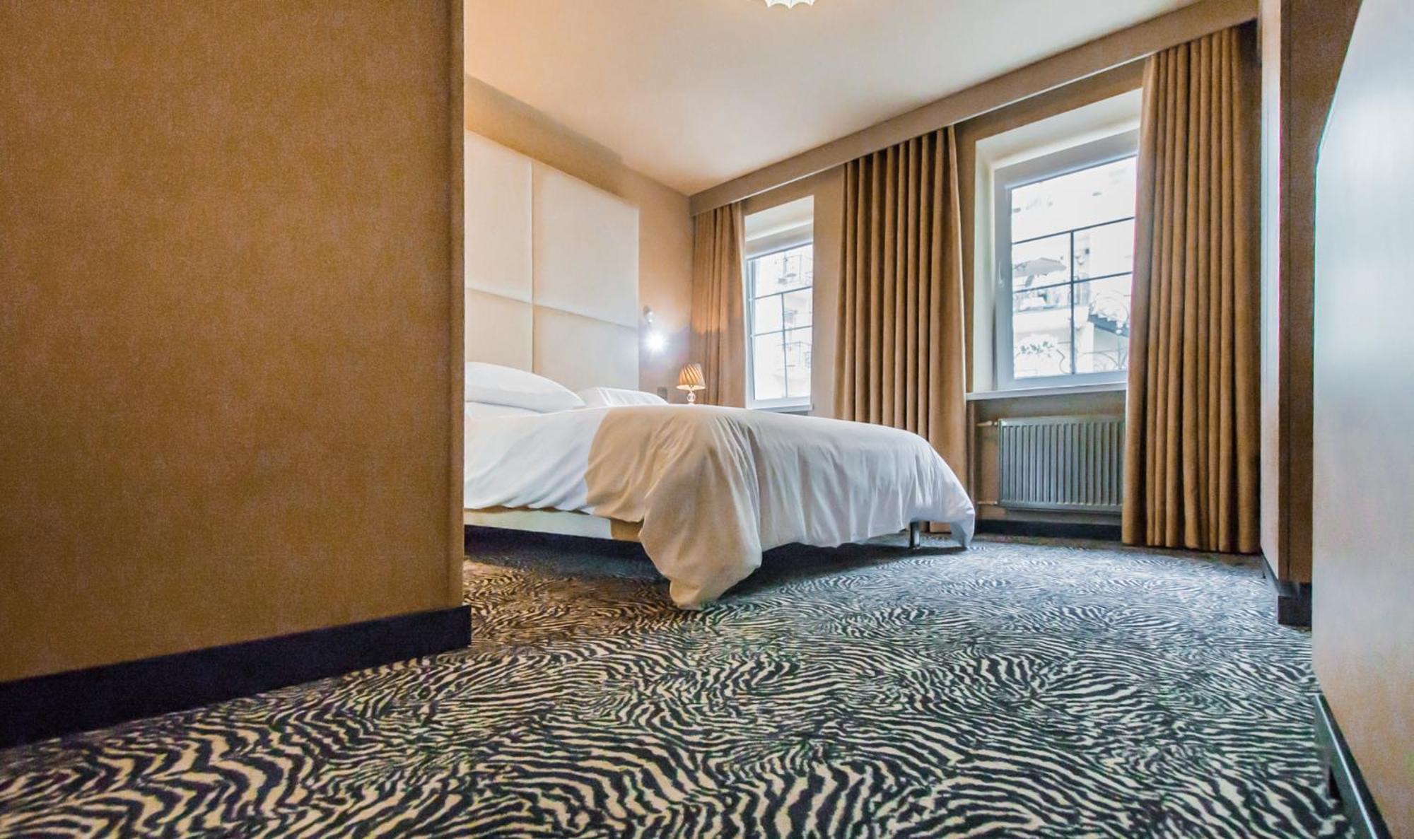 Junior Suite,1499021536:JPEG