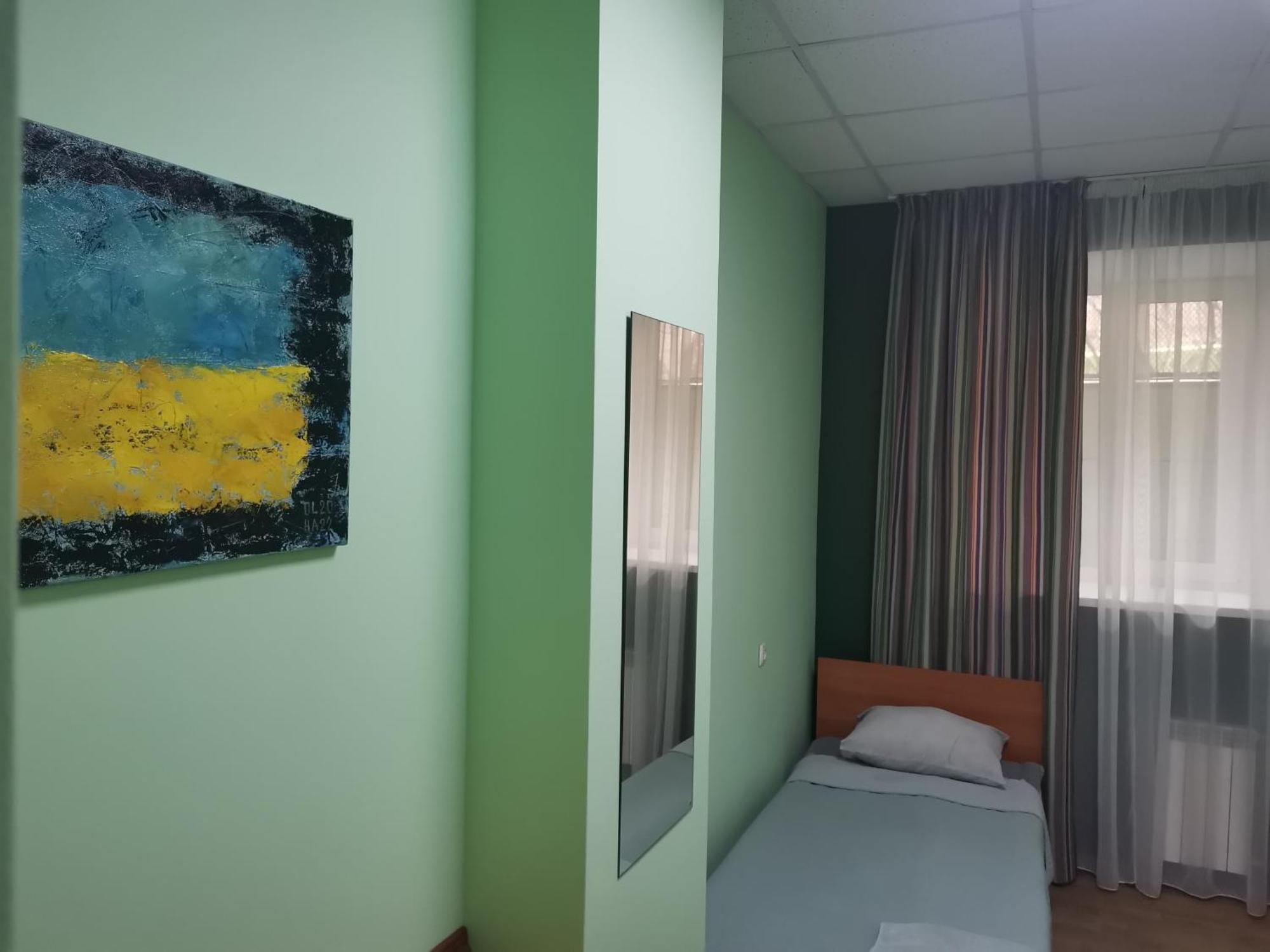 Single Room with Shared Shower and Toilet,1588348995:JPEG