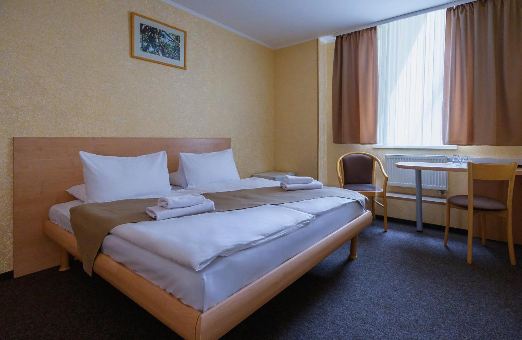 Double Room,1508138056:JPEG