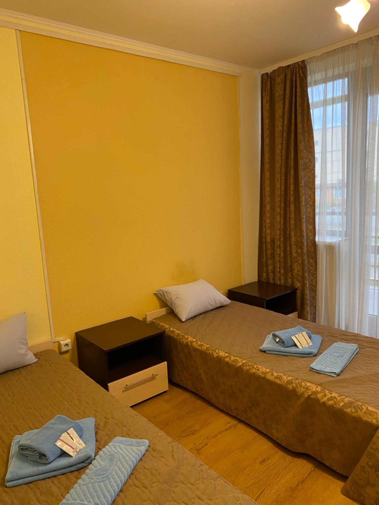 Twin Room,1542860134:JPEG