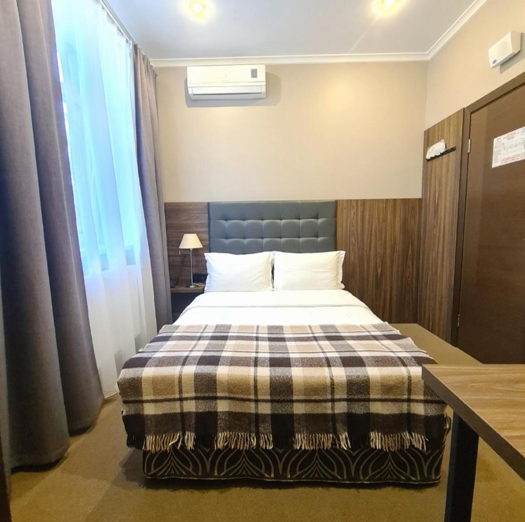 Single Room,1588138612:JPEG