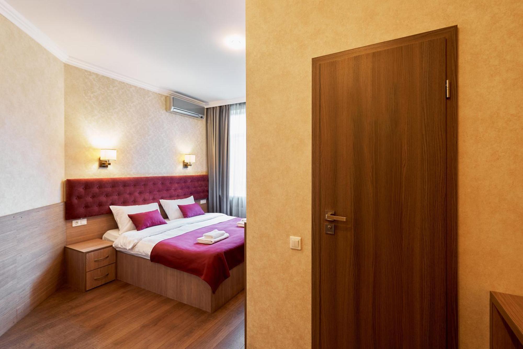Standard Double or Twin Room,1558596658:JPEG