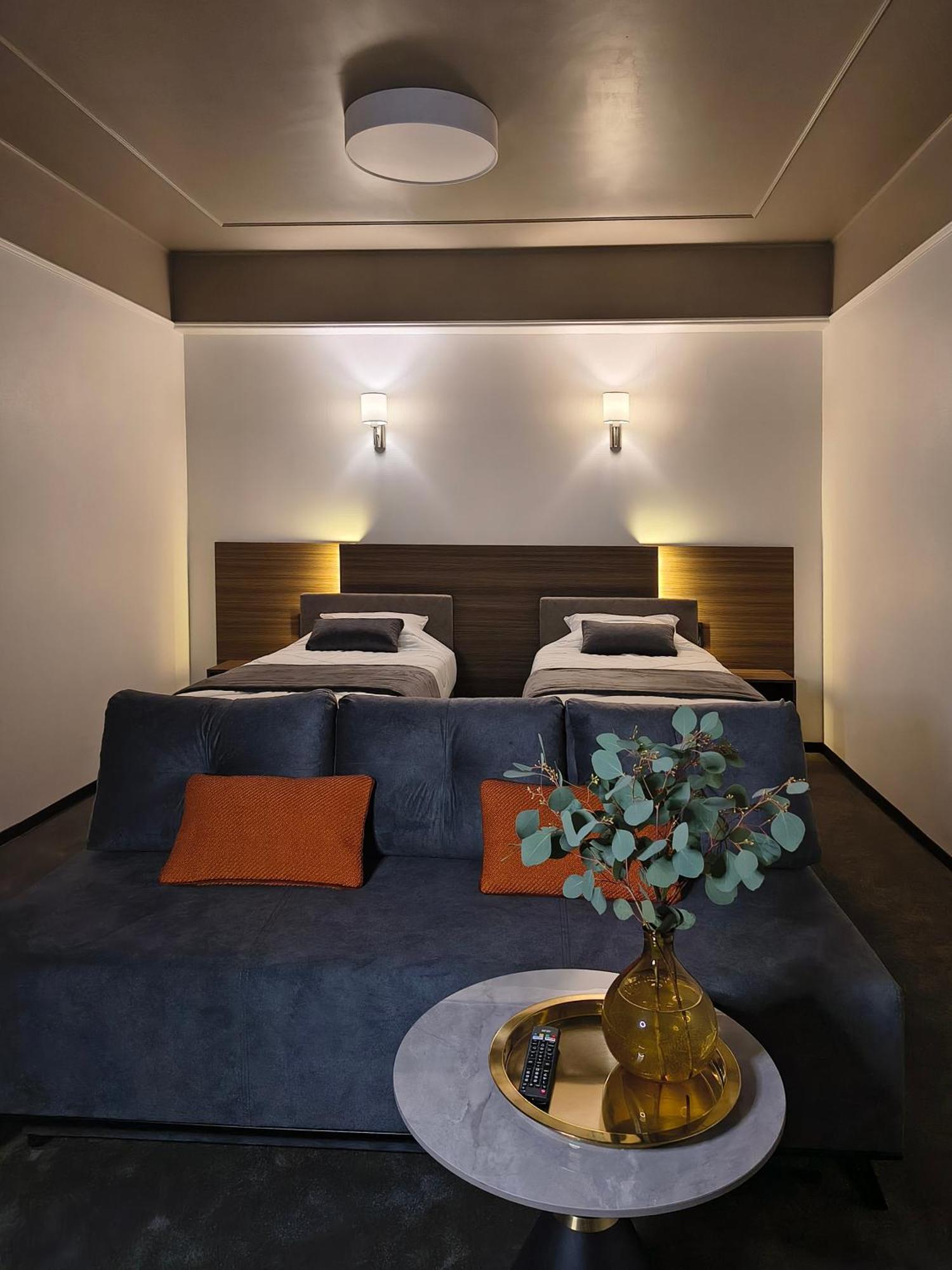 Classic Triple Room,1656236992:JPEG