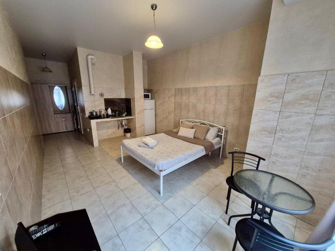 Triple Room,1679637180:JPEG