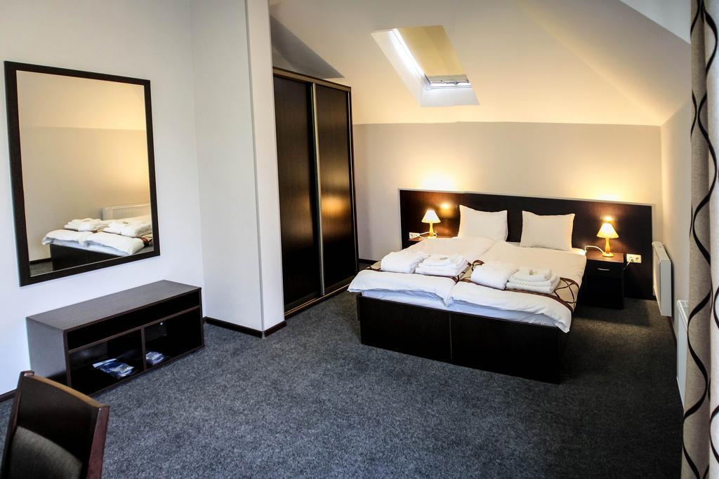Double or Twin Room with Private External Bathroom,227075909:JPEG