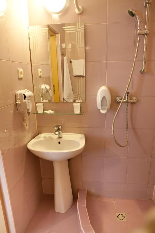 Double Room,27167270:JPEG
