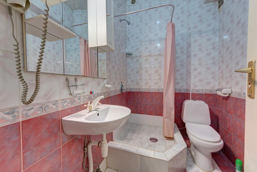 Standard Double Room,345274726:JPEG