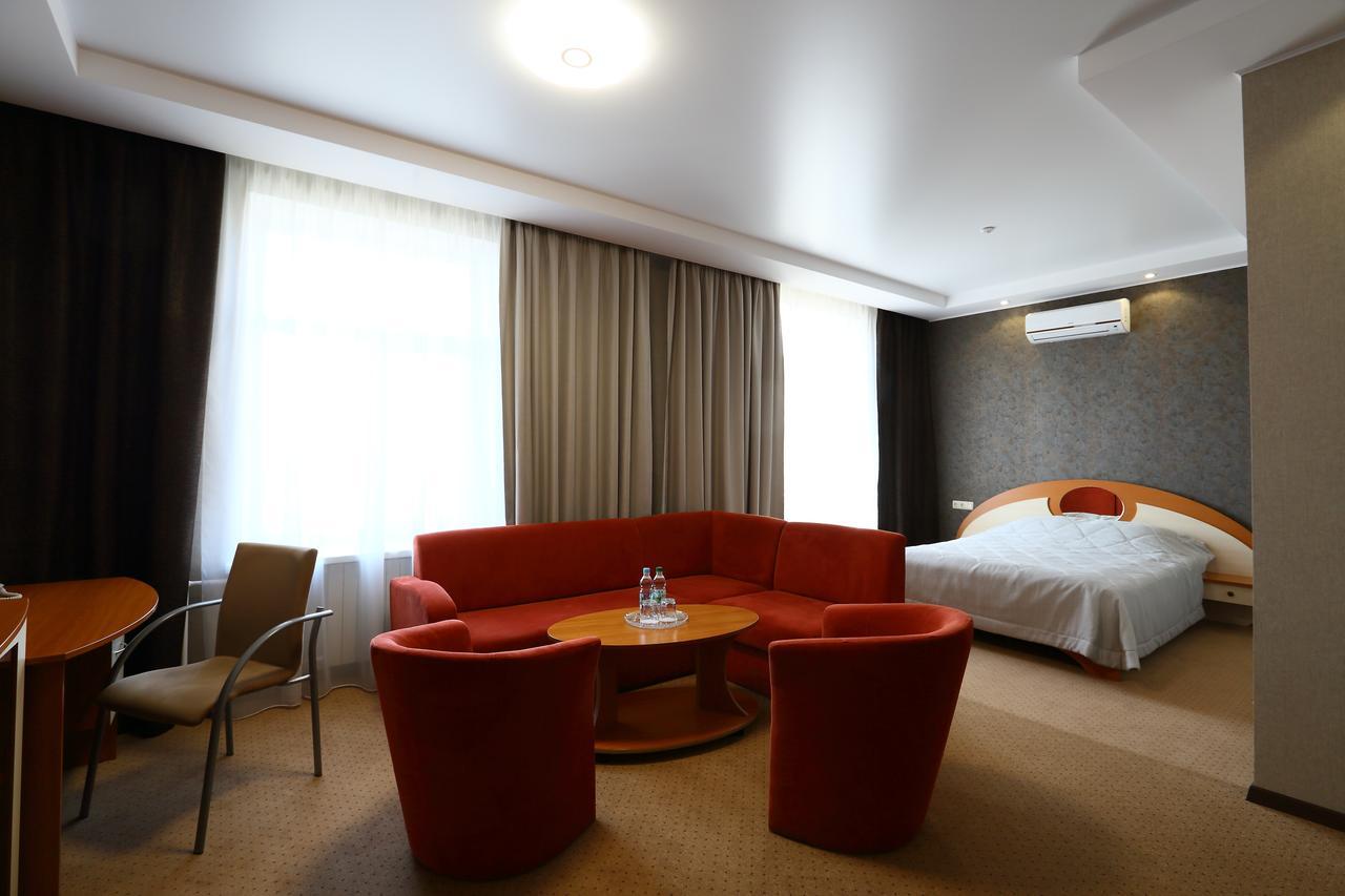 King Room with Balcony,658630284:JPEG