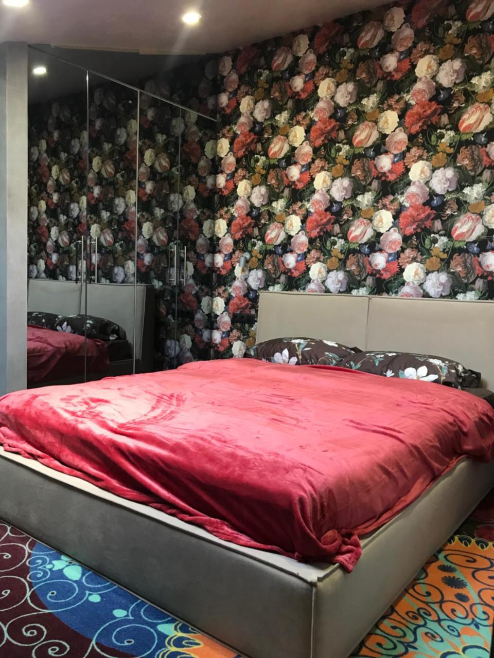 Apartment,736605826:JPEG