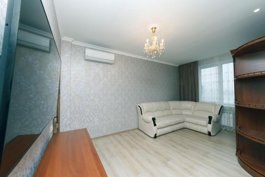 Large Twin Room,760576415:JPEG