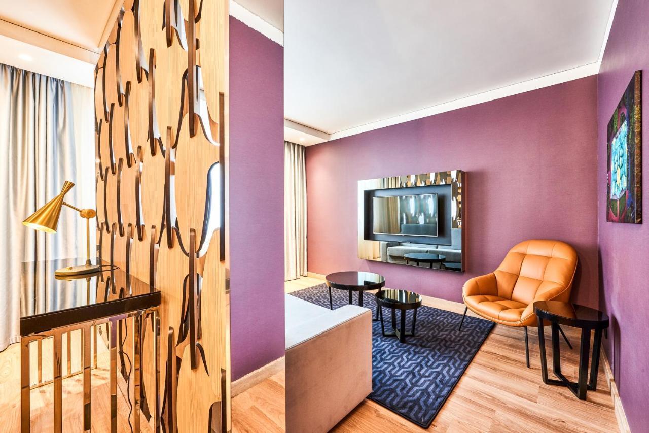 Junior Suite,766737466:JPEG