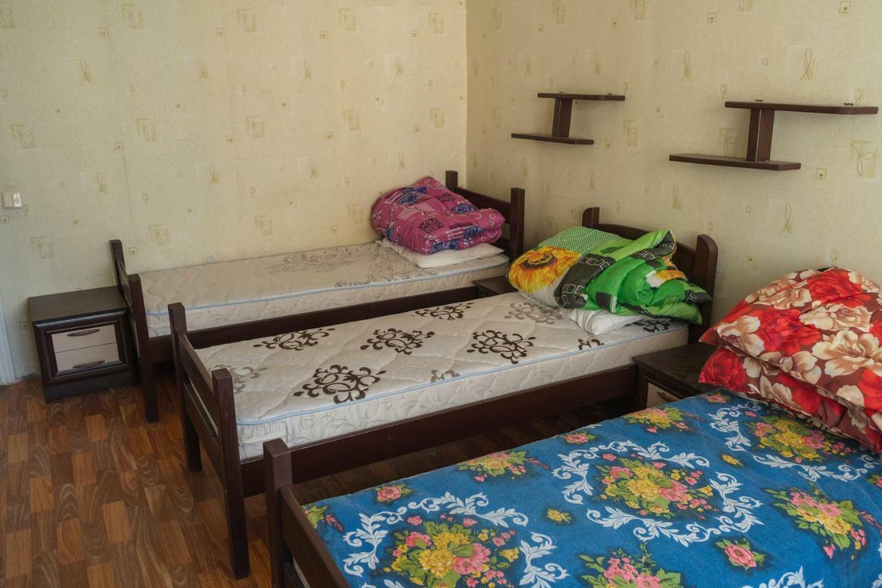 Bunk Bed Female Dormitory Room,790495440:JPEG