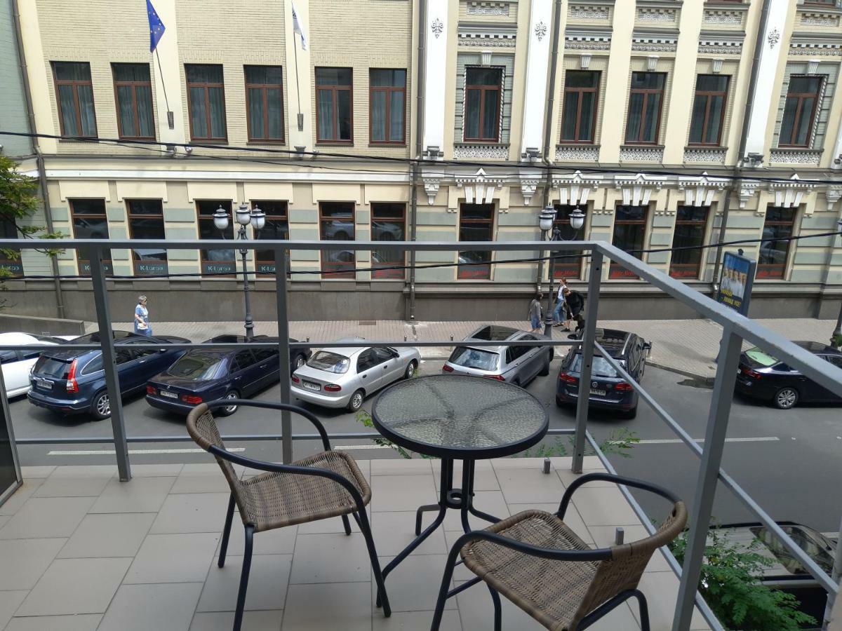 Double Room with Balcony,829706414:JPEG