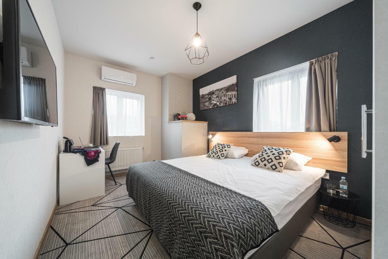 Double Room,911801248:JPEG