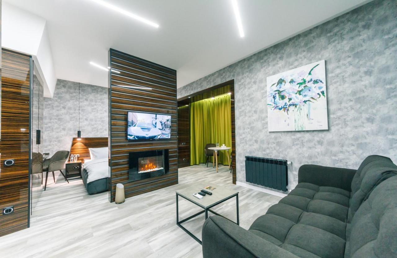 Deluxe Apartment,947535451:JPEG