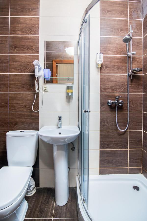 Double Room with Private Bathroom,1765366371:JPEG