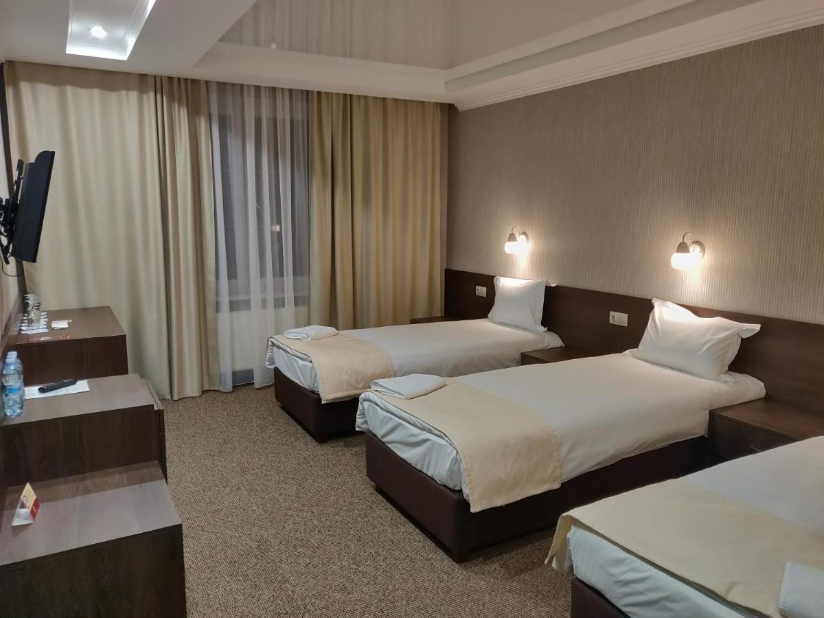 Standard Triple Room,953187649:JPEG