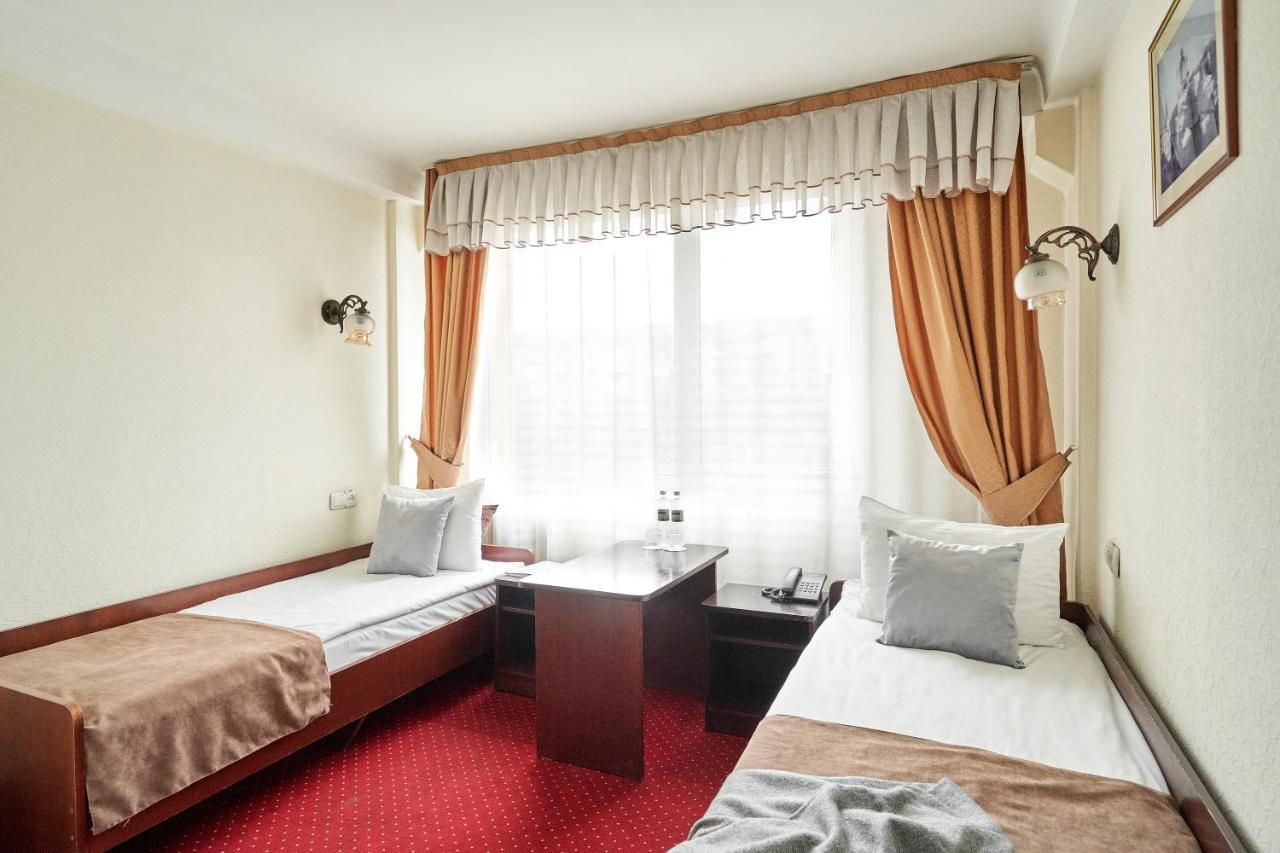Standard Double or Twin Room,973571473:JPEG