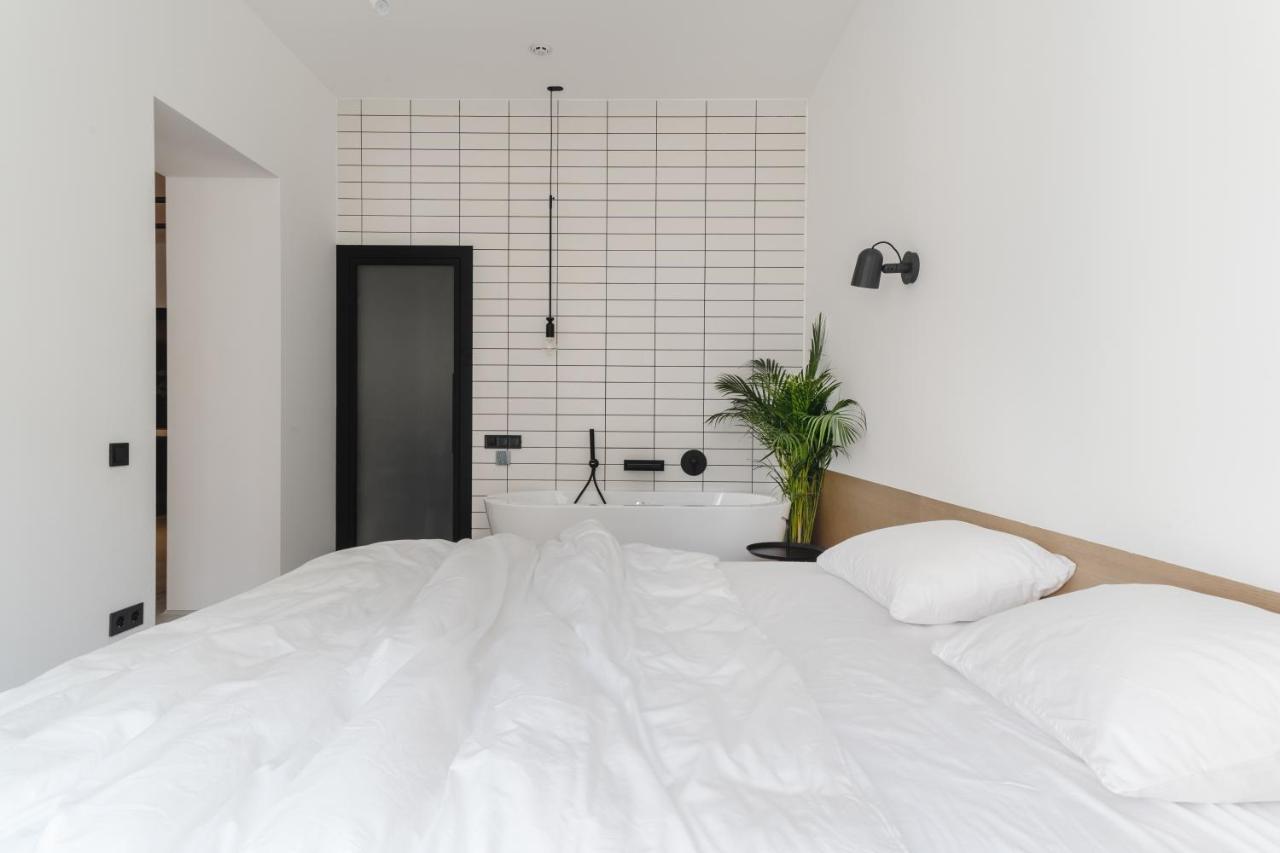Deluxe Apartment,978000718:JPEG