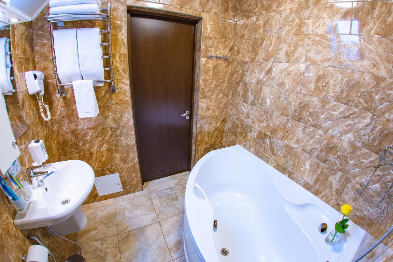 Luxury Single Room,990117013:JPEG