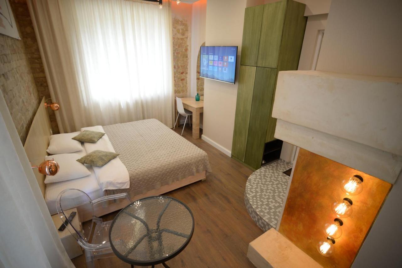 Deluxe Double Room with Balcony,994243003:JPEG