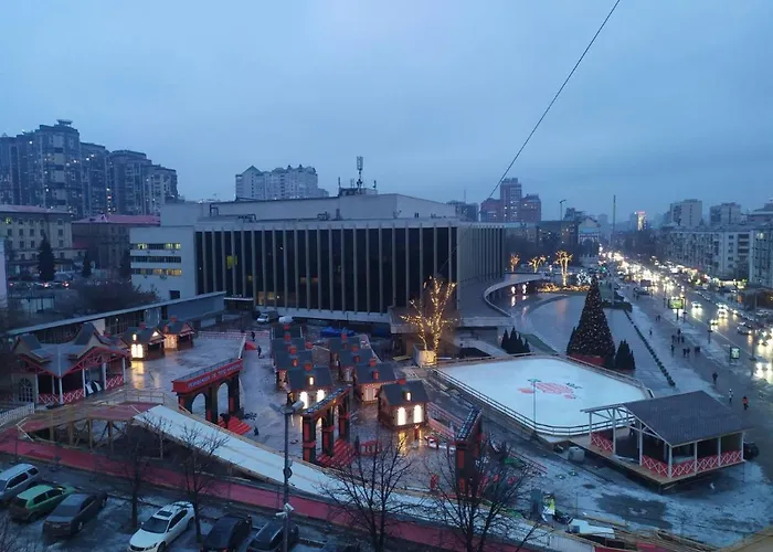 Hotel 7 Sky On Yevhena Konovaltsia à Kiev