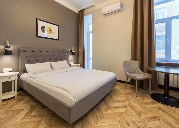 Apartments On Antonovycha