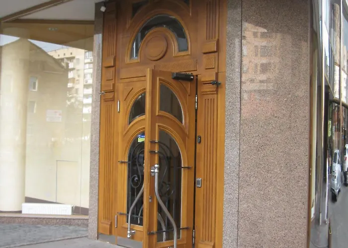 Diplomat Aparthotel Kiev