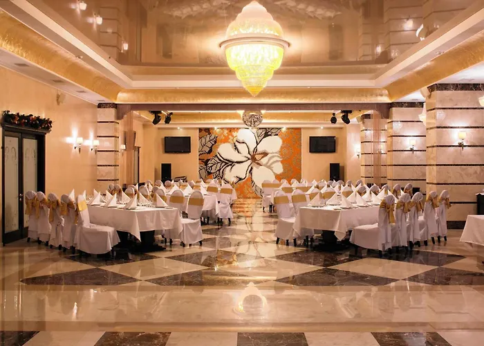 Luxushotel in Kiew nahe Oktober-Palast