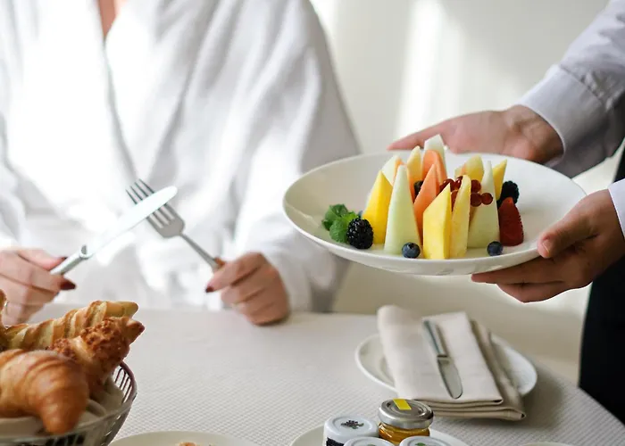 Hoteles de Lujo en Kiev cerca de Plaza de la Independencia