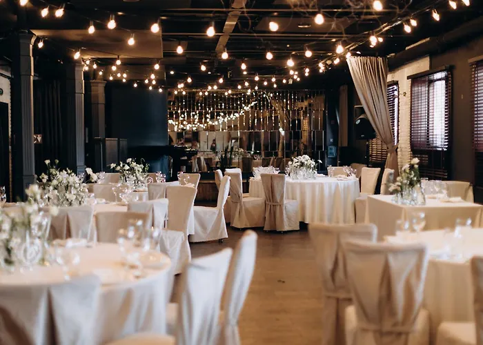 Hotels nahe Bohdan-Chmelnyzkyj-Denkmal